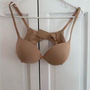 SKIMS 34B push up bra